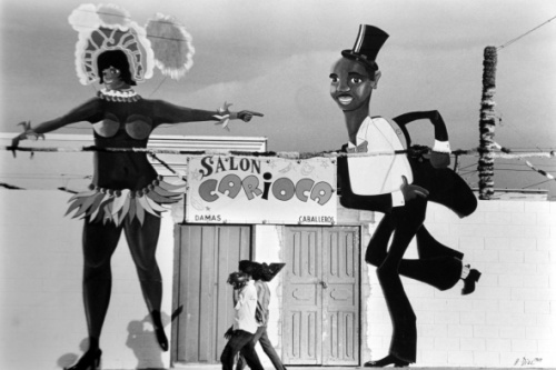 Salón Carioca, Hernán Díaz
